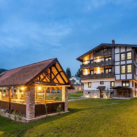 Vila Norbe Buşteni Exteriör bild