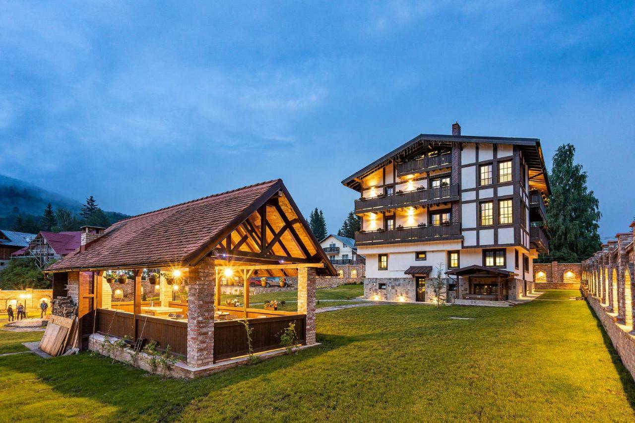 Vila Norbe Buşteni Exteriör bild