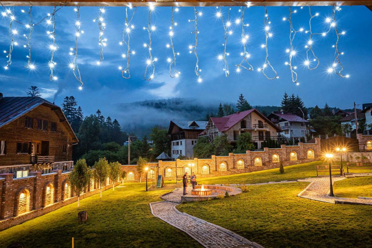 Vila Norbe Buşteni Exteriör bild