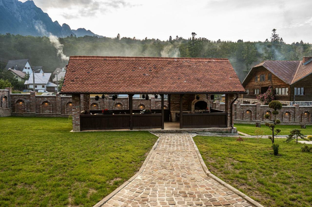 Vila Norbe Buşteni Exteriör bild